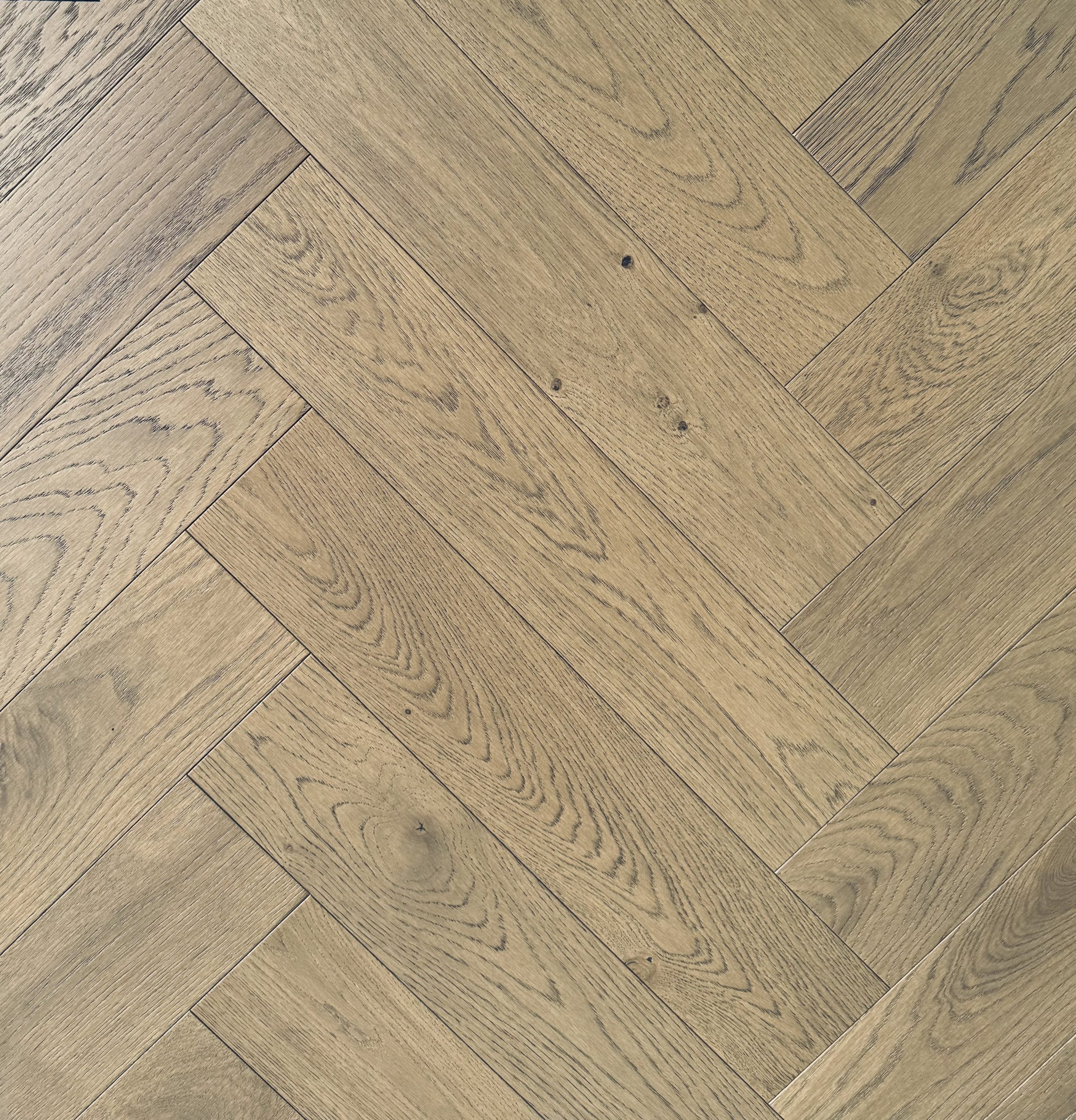 Oakhurst European Oak Blanc Herringbone
