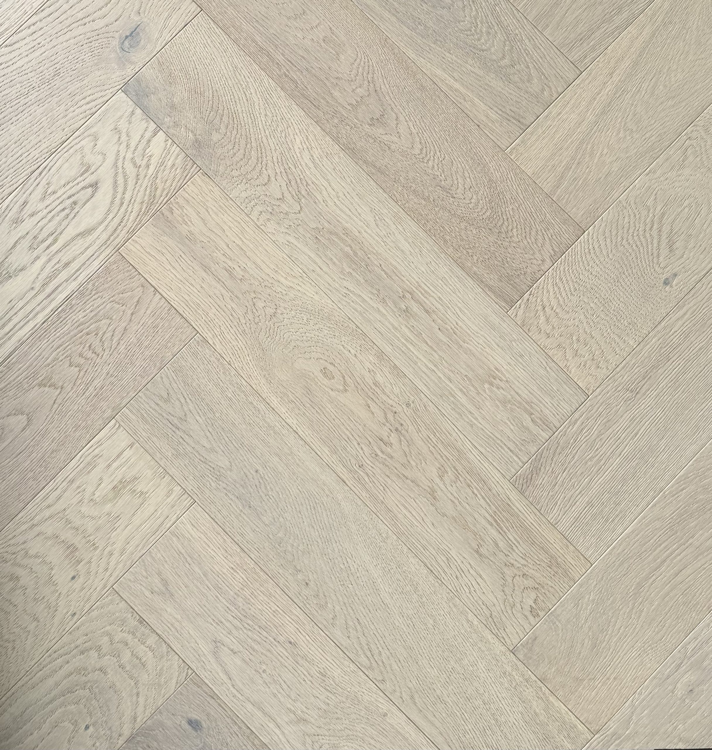 Oakhurst European Oak Shell Herringbone